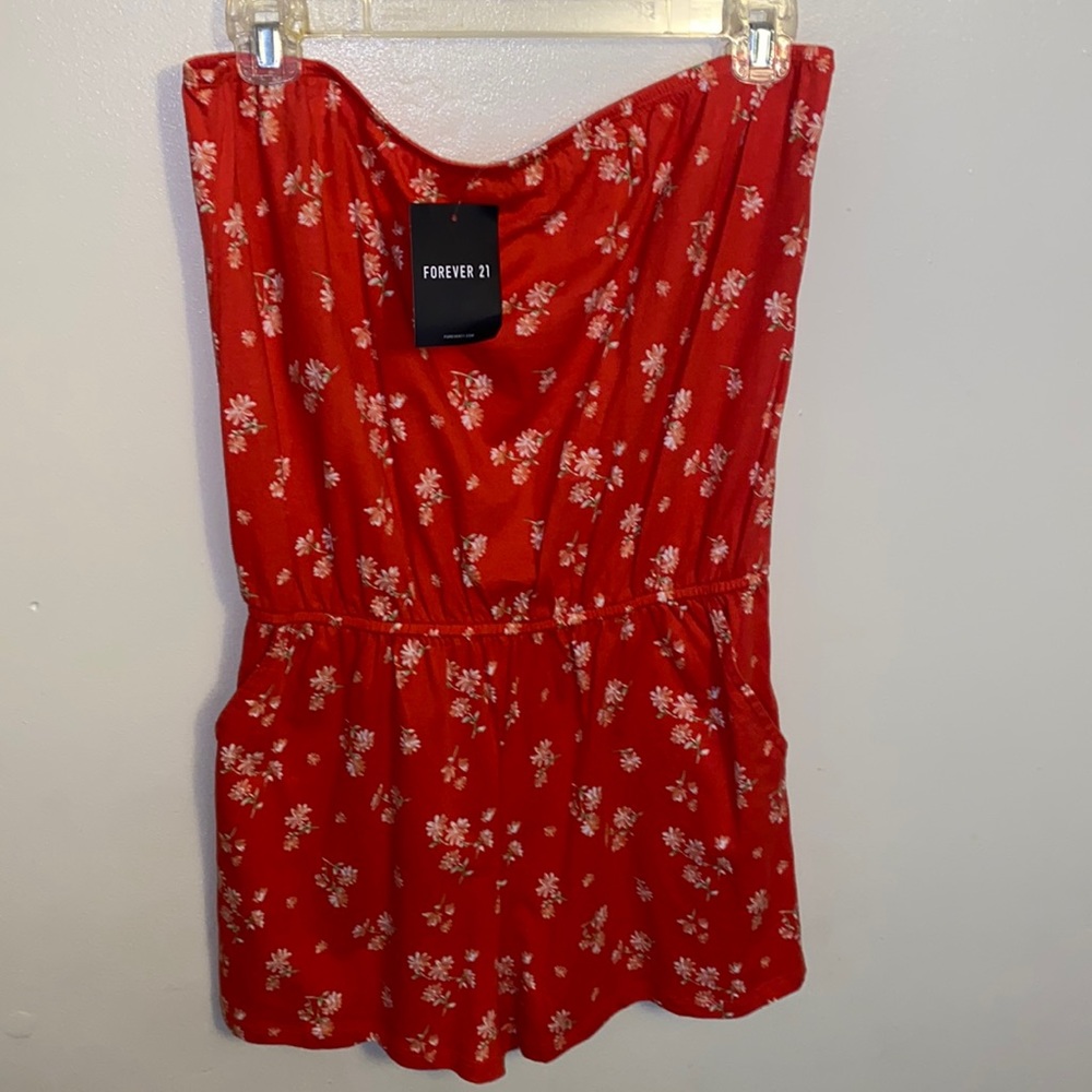 Never worn before Forever 21 floral romper!